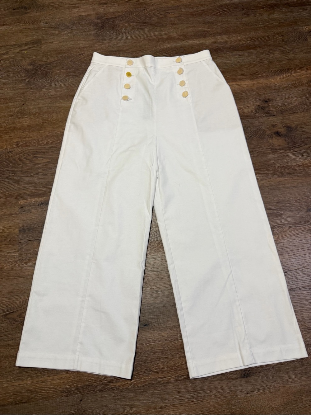 NWT BCBGMAXAZRIA White Sailor Button Cropped Wide Leg Pants Large 34 x 25 - Picture 2 of 9